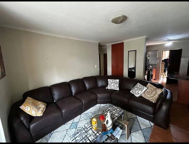 2 BEDROOM APARTMENT FOR SALE IN MONTANA TUINE